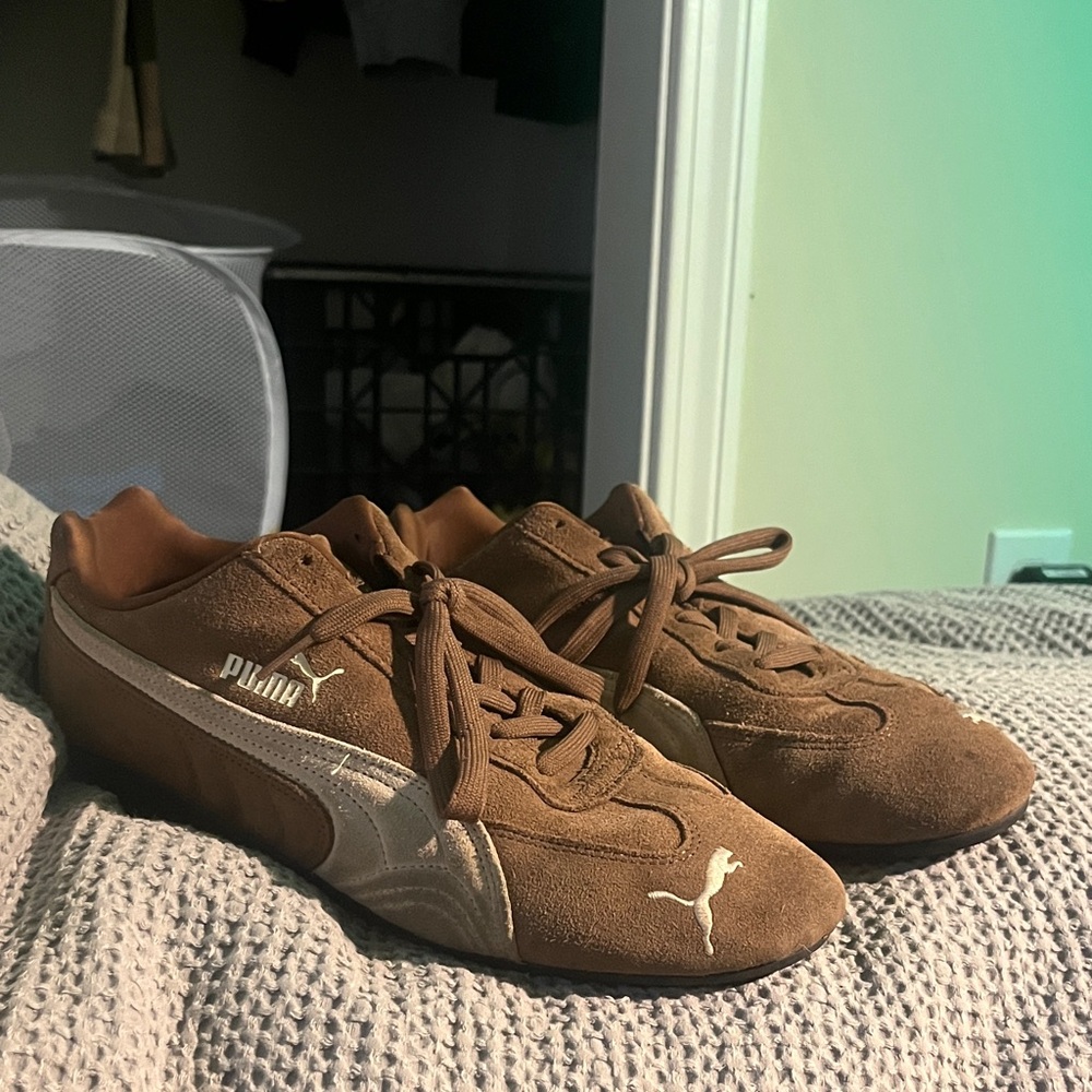 Puma Men's Tan Suede Sneakers
